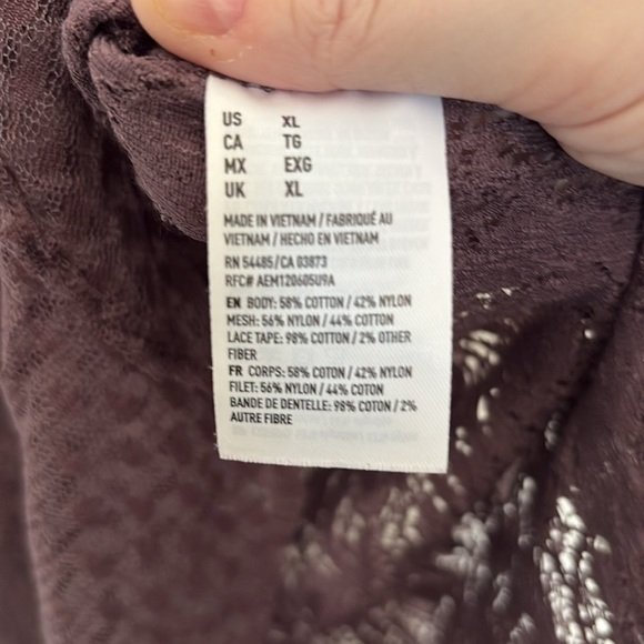 American Eagle Lace Style Tank - Picture 2 of 2